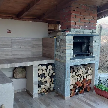 Villa доброво