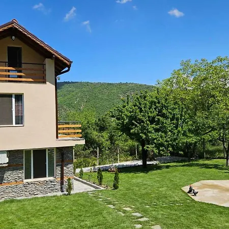 Villa доброво *